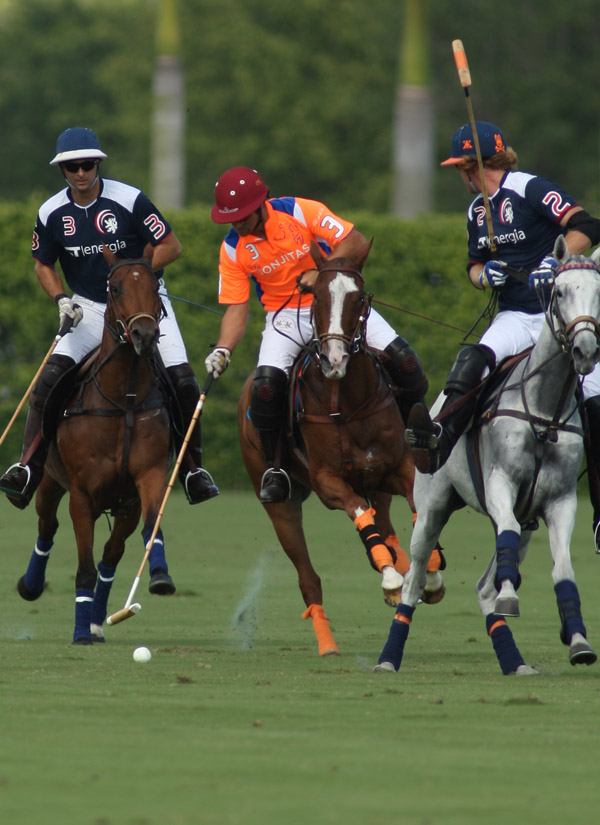 ylvisakercuppachecophotospolomagazine 3